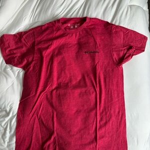 Columbia Men's Vibrant Red Short Sleeve Tee